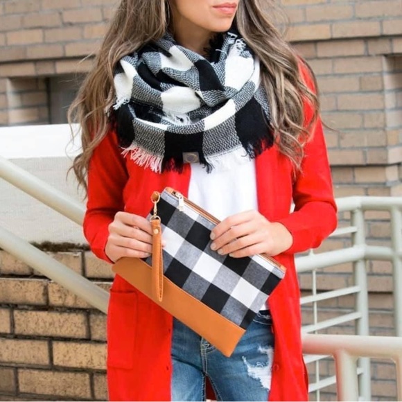Buffalo Plaid Clutch - Picture 4 of 4